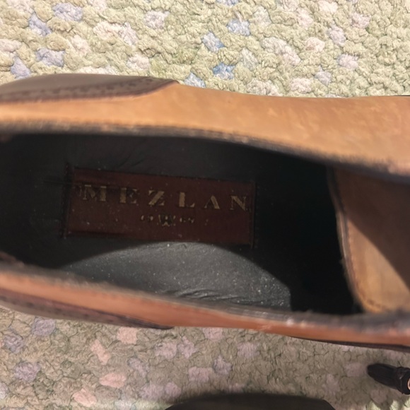 MEZLAN size 10, Benoni caramel two tone wingtip dress shoes